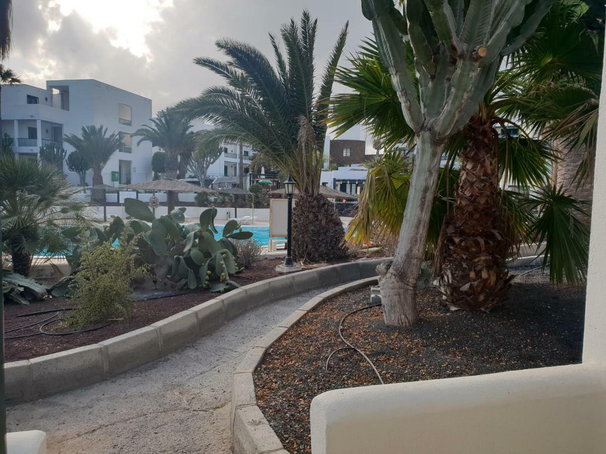 Bungalow La Roca Costa Teguise Exterior foto